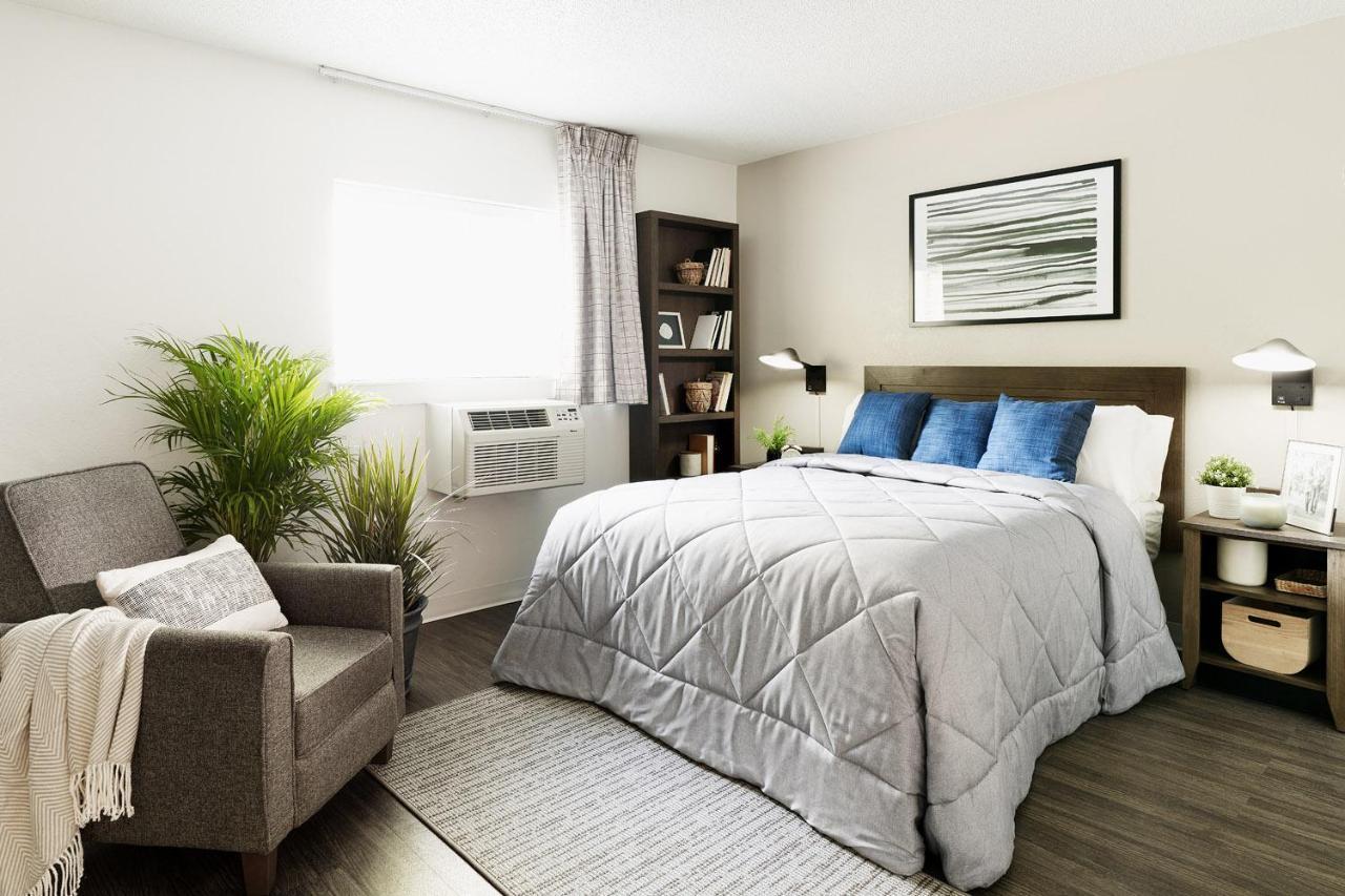 Intown Suites Extended Stay Columbus Oh - I-70E Hamilton Rd Экстерьер фото